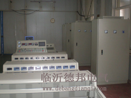 PLC、觸摸屏控制系統(tǒng)212